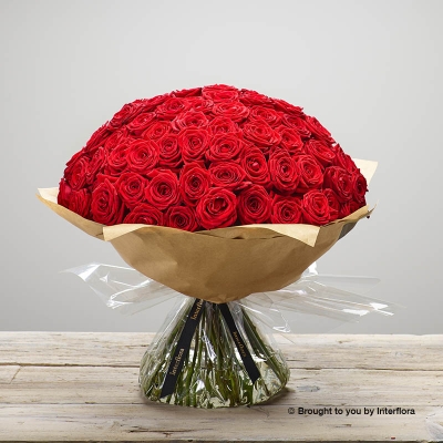 Unforgettable Rose Hand tied (100)