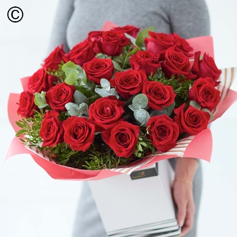 12 Valentines Red Rose Hand tied