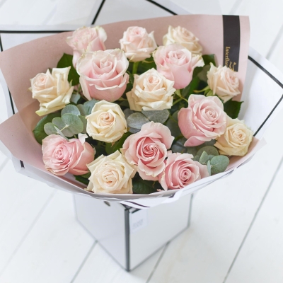 Dozen Pink Roses